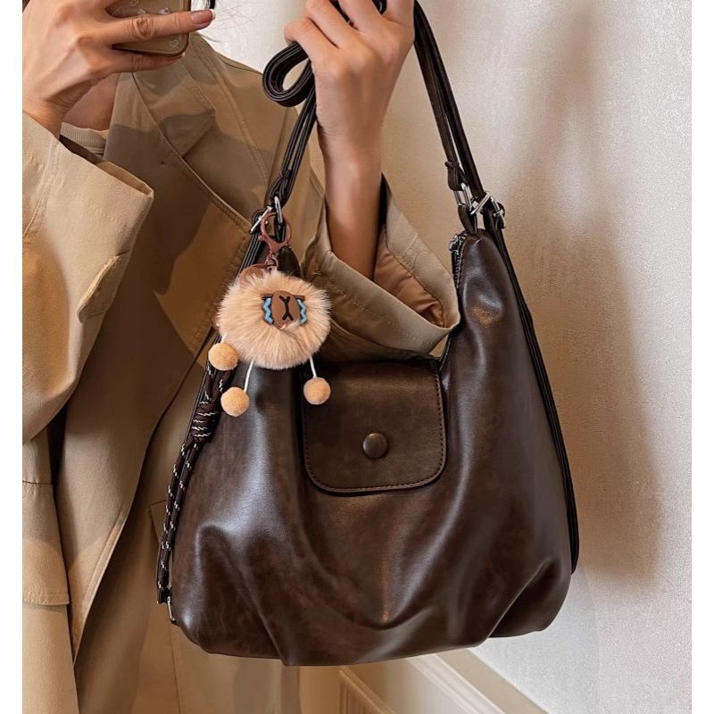 Single-shoulder tote bag