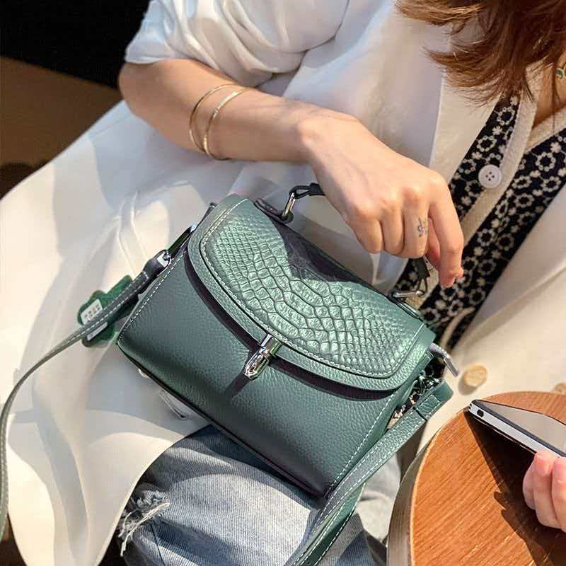 Versatile crossbody bag